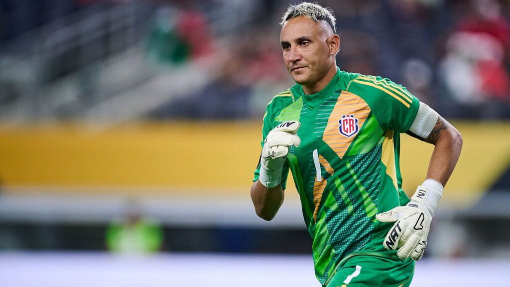 ¡Ya es oficial! Keylor es el nuevo arquero de los Pumas.