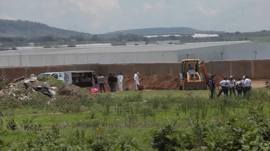 Suman 54 bolsas con restos humanos extraídas en Zapopan