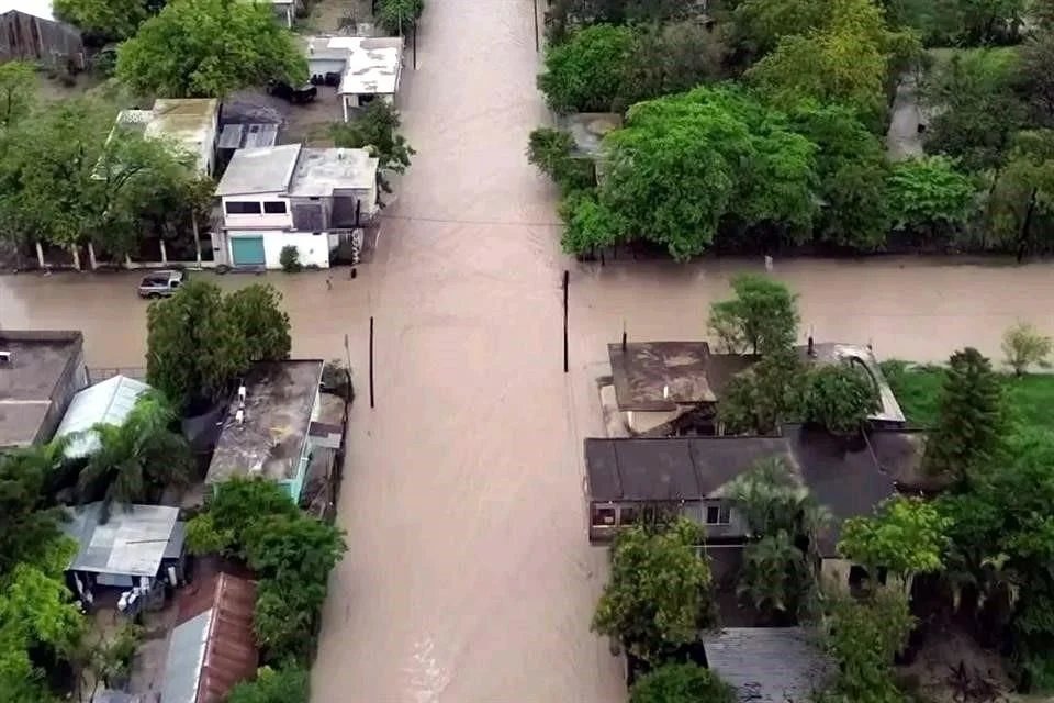 Vídeos: Tormenta tropical Barry deja bajo el agua a Tamaulipas