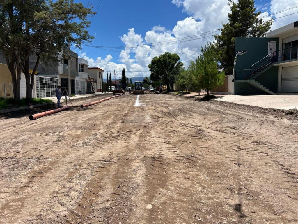 Obras de beneficio colectivo; Inicia pavimentación de la calle Miguel Hidalgo en Nuevo Ideal