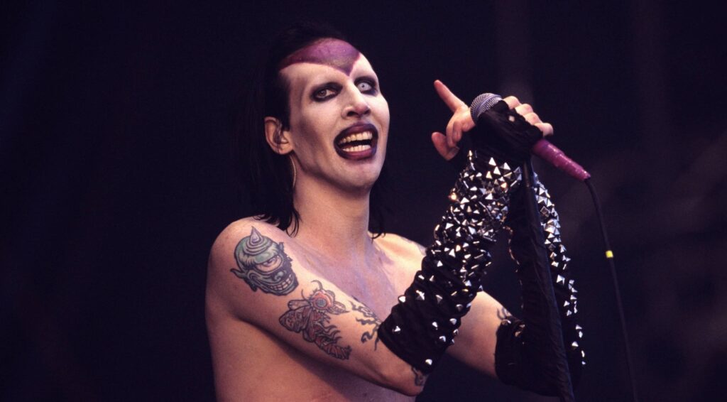 Católicos hacen ayuno y oración para impedir concierto de Marilyn Manson en la Fenapo 2025
