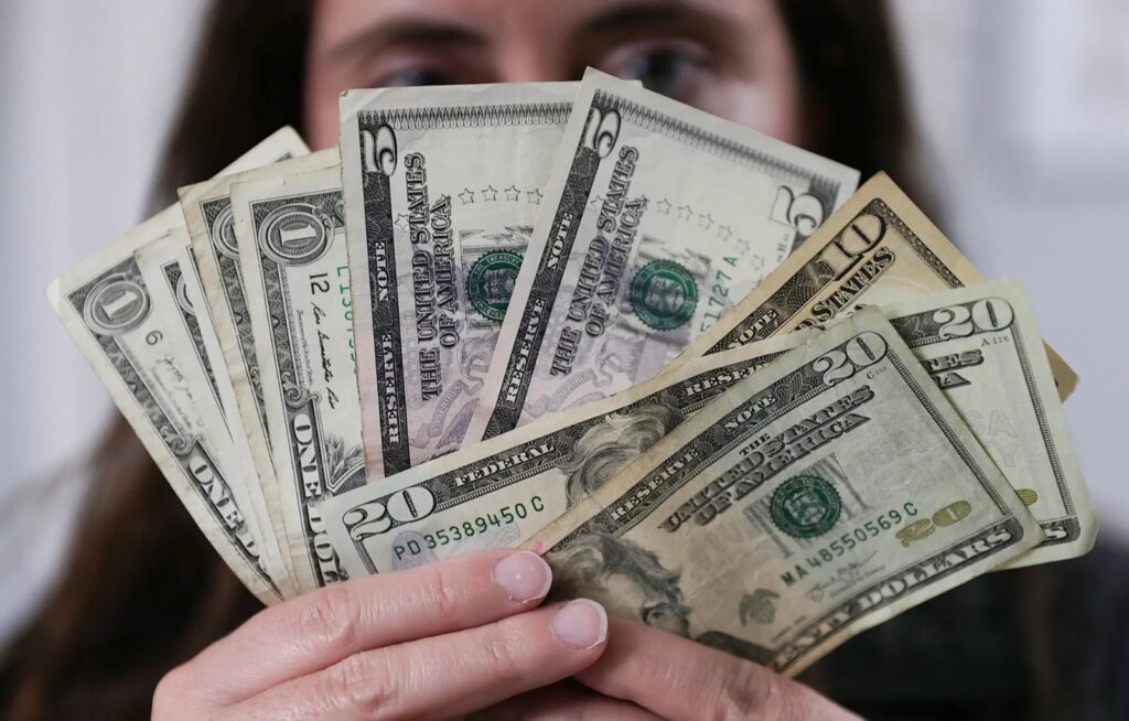 Remesas a México sufren caída del 4.6% durante mayo de 2025