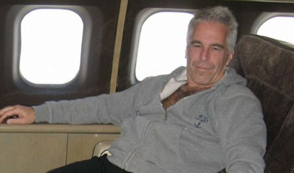 Hermano de Jeffrey Epstein dice que este sabía cosas que perjudicaban a Donald Trump