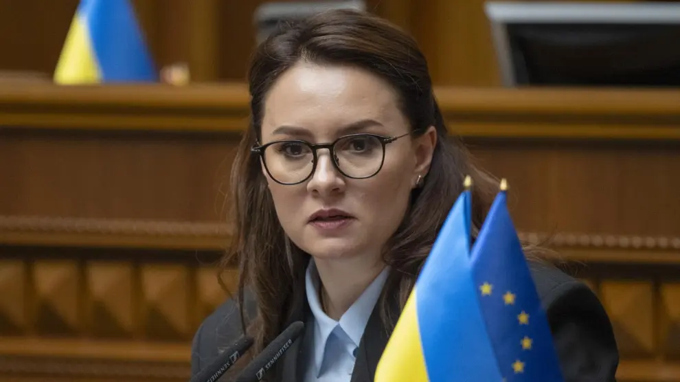 Ucrania nombra a primera ministra, la única mujer en la historia, y renueva gabinete