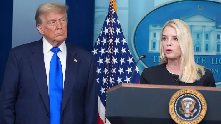 Trump enfrenta críticas por decisiones controvertidas sobre Epstein y Ucrania