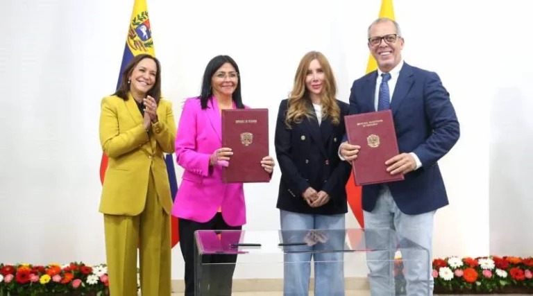 Venezuela y Colombia firman memorándum para Zona Económica de Paz