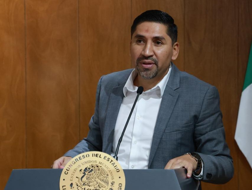 La Educación debe ser un derecho garantizado por cualquier medio: Fernando Rocha