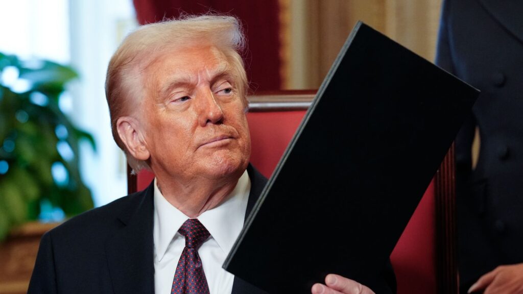 Trump anuncia nuevos aranceles a importaciones de seis países