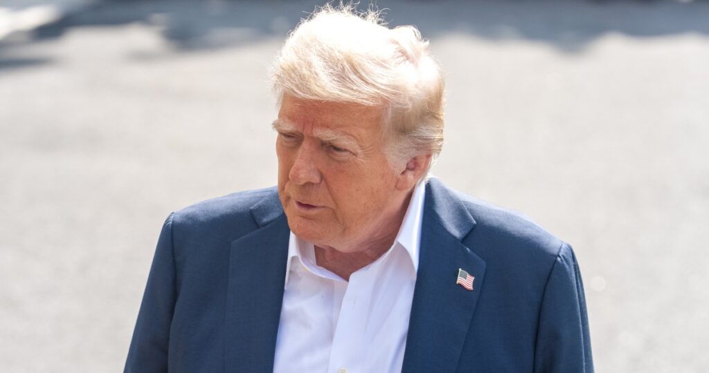 La Unión Europea evalúa trato con Trump que implicaría aceptar arancel general de 15%