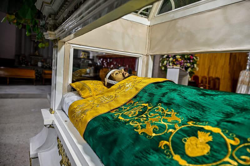 «Gracias Señor del Santo Entierro, por el milagro recibido»:  expresión de santiagueros