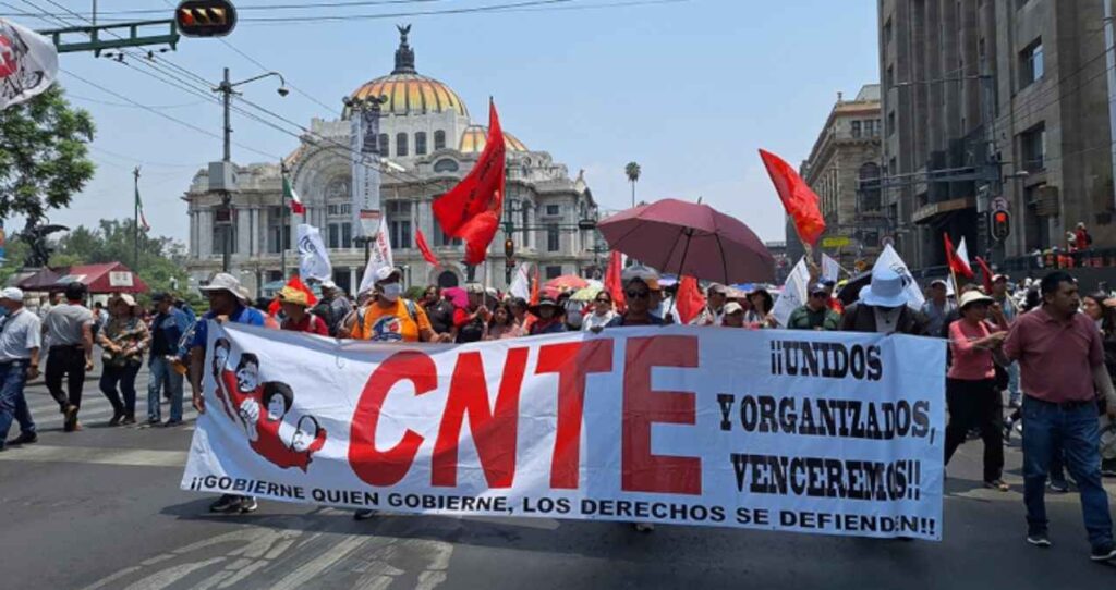 CNTE decreta receso a protestas y movilizaciones; entrega carta a Sheinbaum
