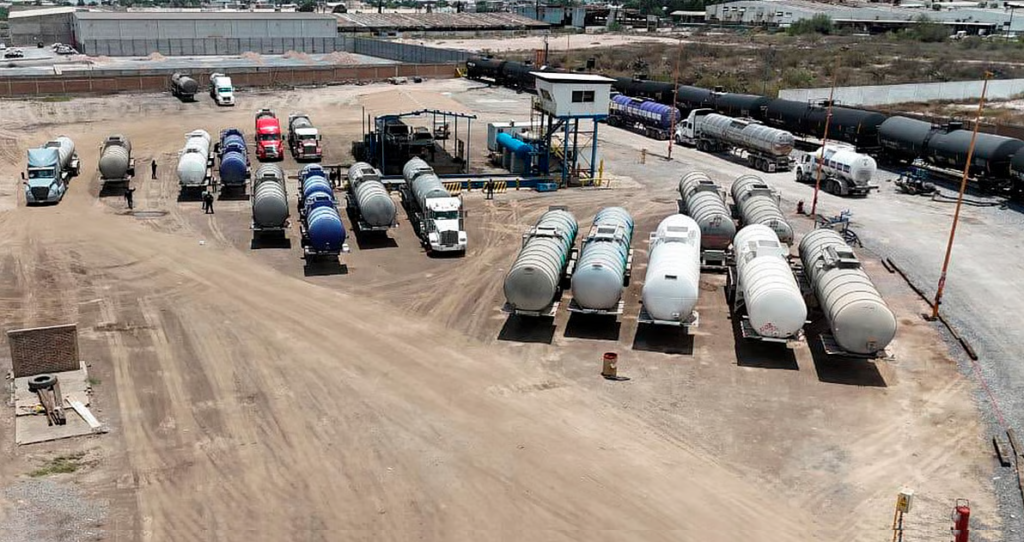 Harfuch niega complicidad de Semar y FGR con red de huachicol