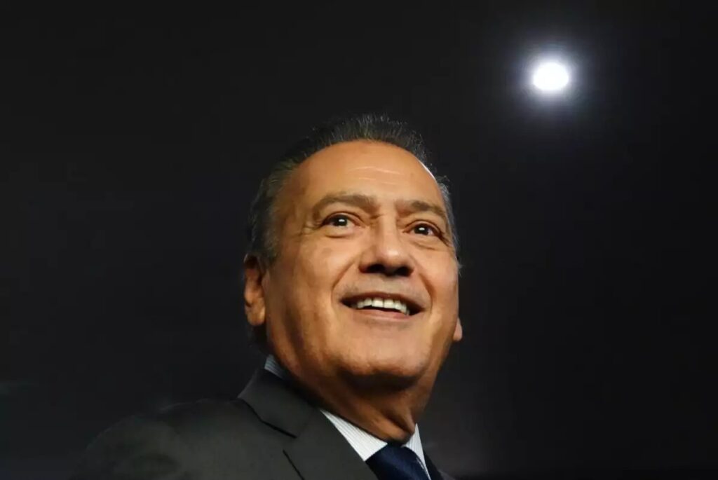 Manlio Fabio Beltrones solicita licencia indefinida en el Senado