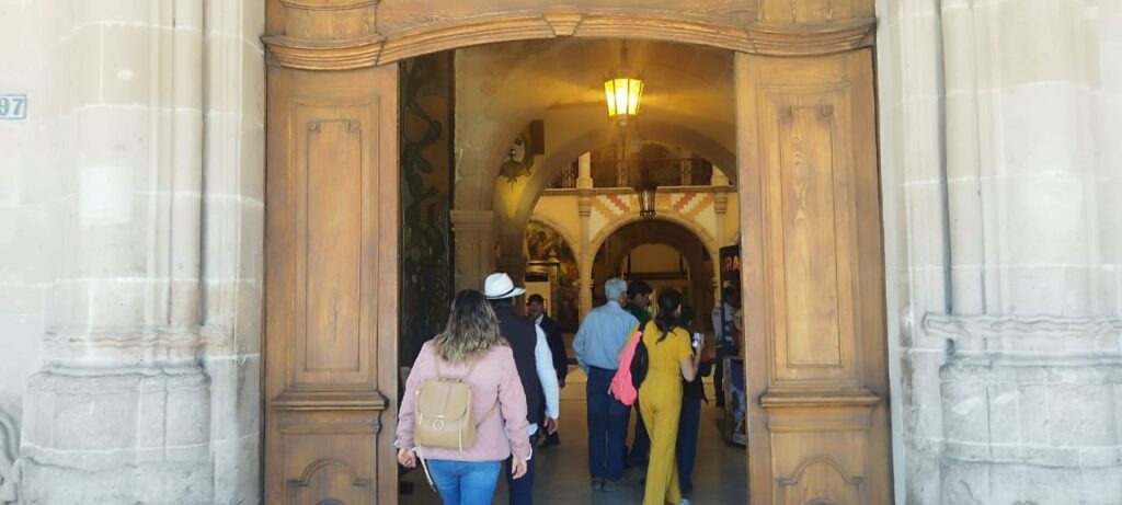 En mayo 2025, Durango cae en turismo pero repunta en otros servicios: INEGI