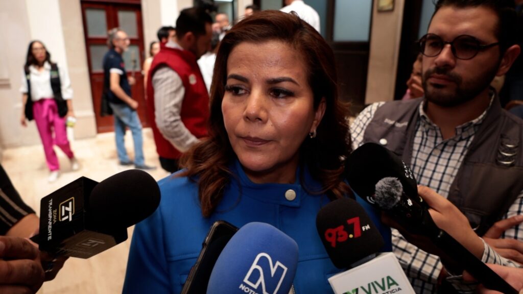 Obra inconclusa de Ángela Rojas afecta a familias de Canatlán: Vero González
