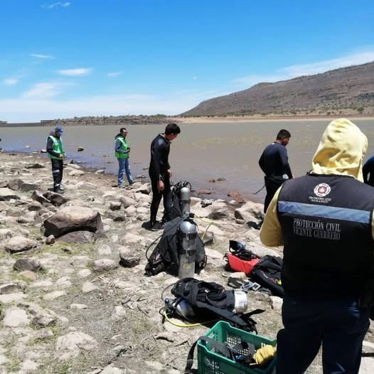 Pescadores cayeron de la panga y solo uno logró salir