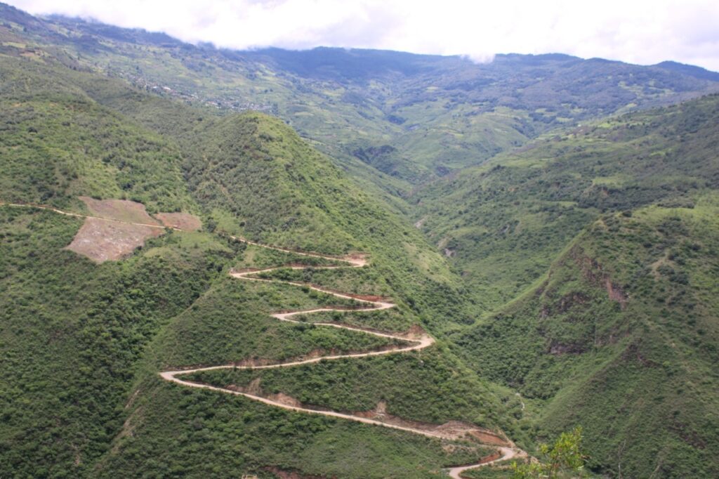Urge atención a caminos en la Sierra y Quebradas de Durango: Héctor Herrera Núñez