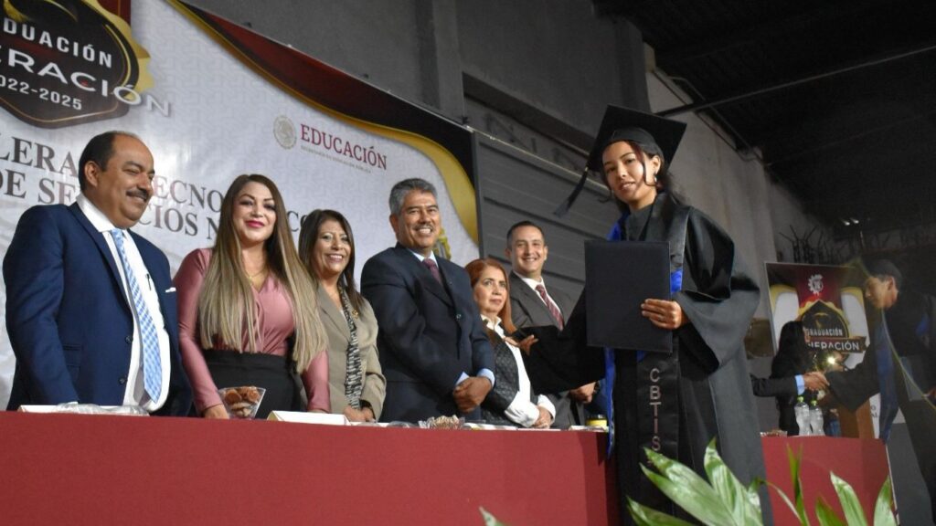 Así se vivió la ceremonia de graduación de la 46° generación del CBTis 96