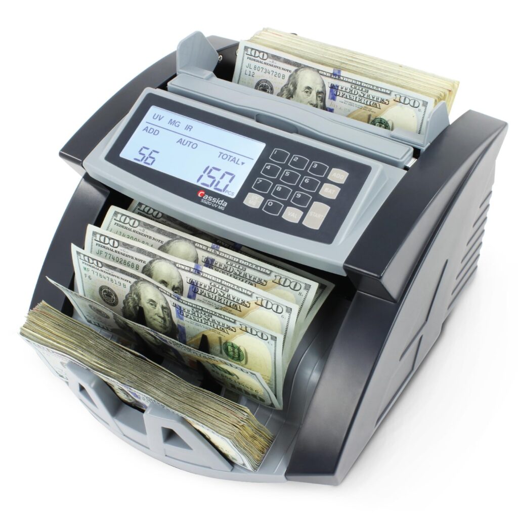Aseguran casa con contadoras de billetes y dinero