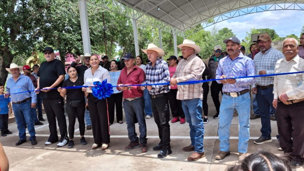 Inauguran domo en comunidad 20 de Noviembre con juegos de básquetbol