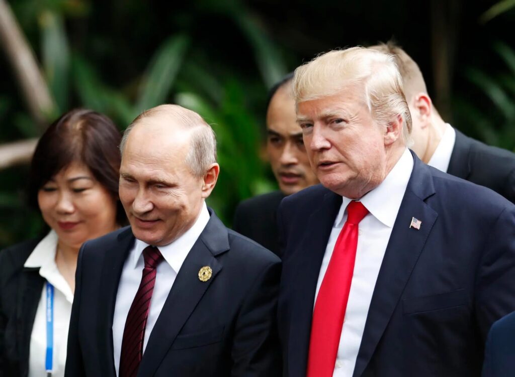 Trump dice estar decepcionado con Putin pero que no ha “terminado” con él