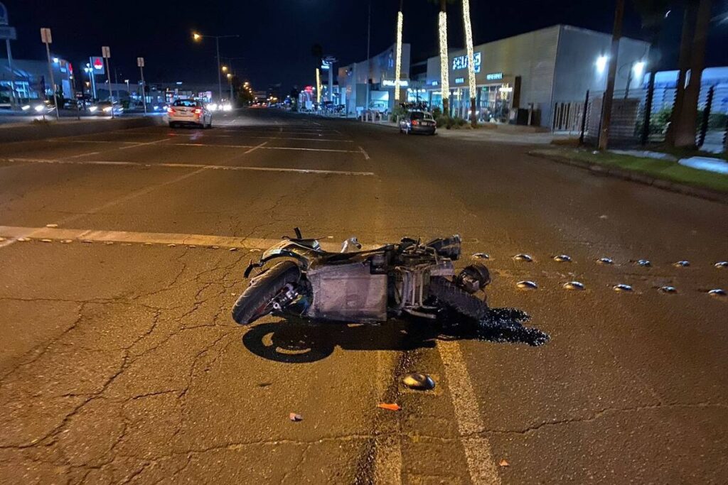 Motociclista chocó contra suburban y falleció