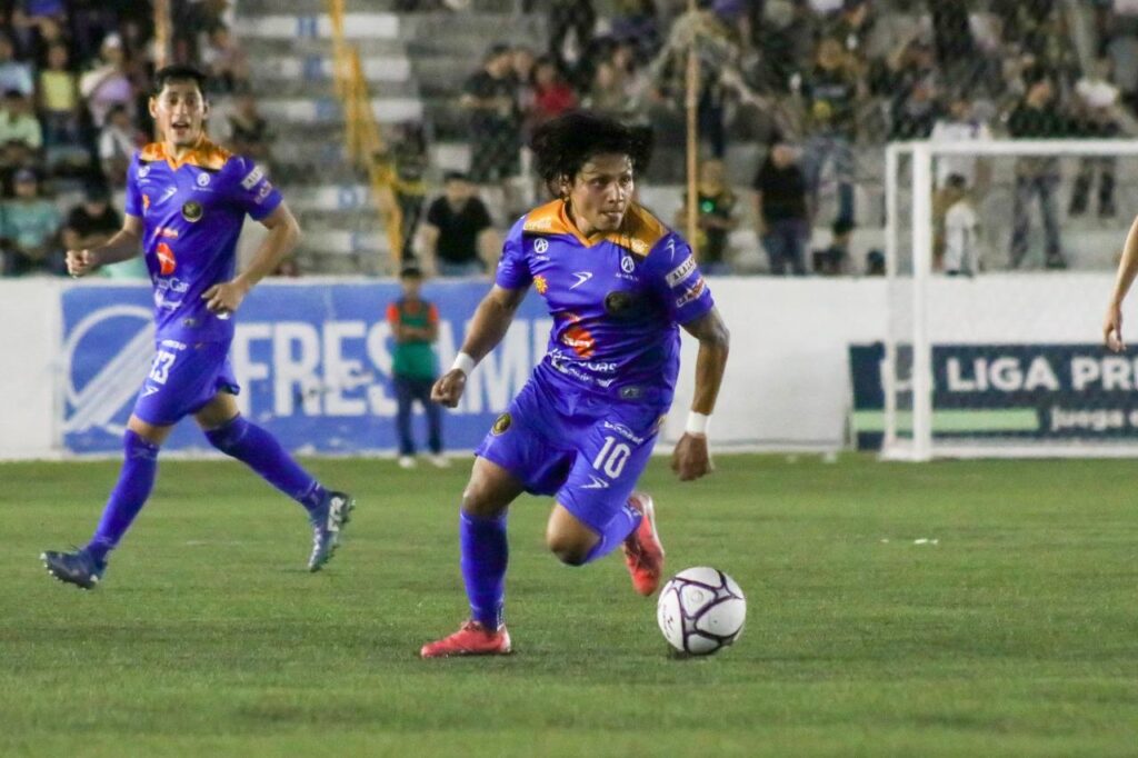 Un «Toro» llega y se viste de alacrán para la próxima temporada.