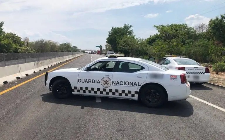 Guardia Nacional encontró cadáver a 5 metros de la carretera