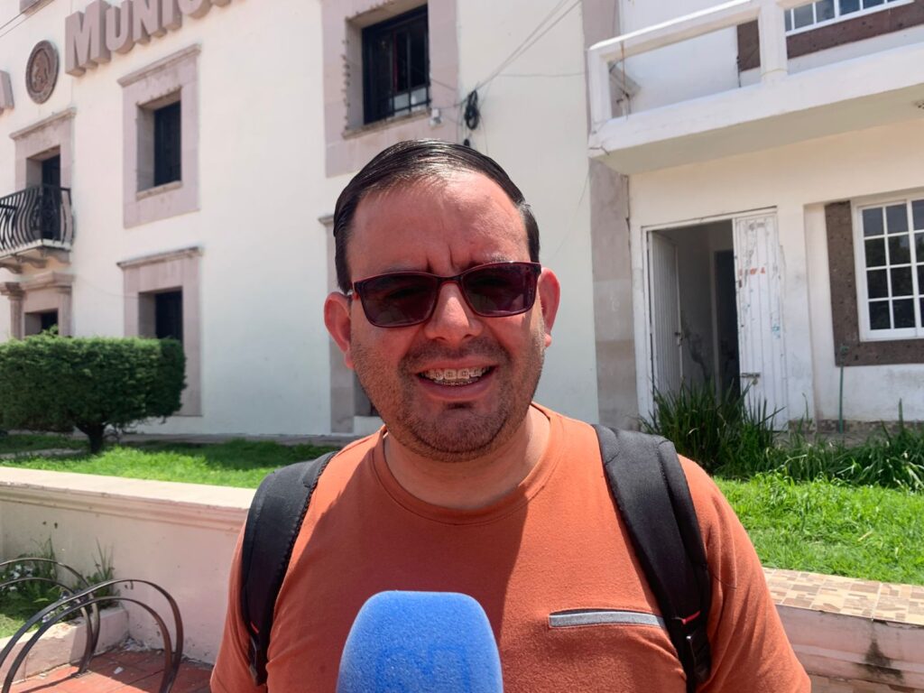 Atienden solicitudes de alumbrado público en Pueblo Nuevo