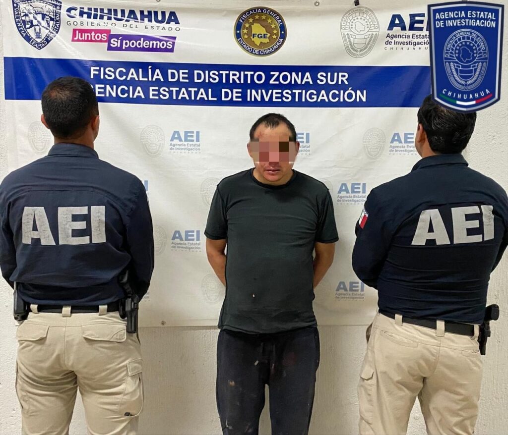 Presenta FGE a presunto ‘robacarros’ que mató a elemento de la AEI