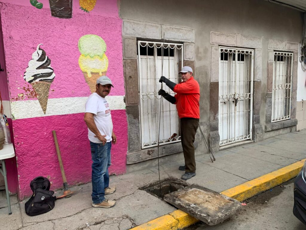 Refuerzan limpieza de drenajes