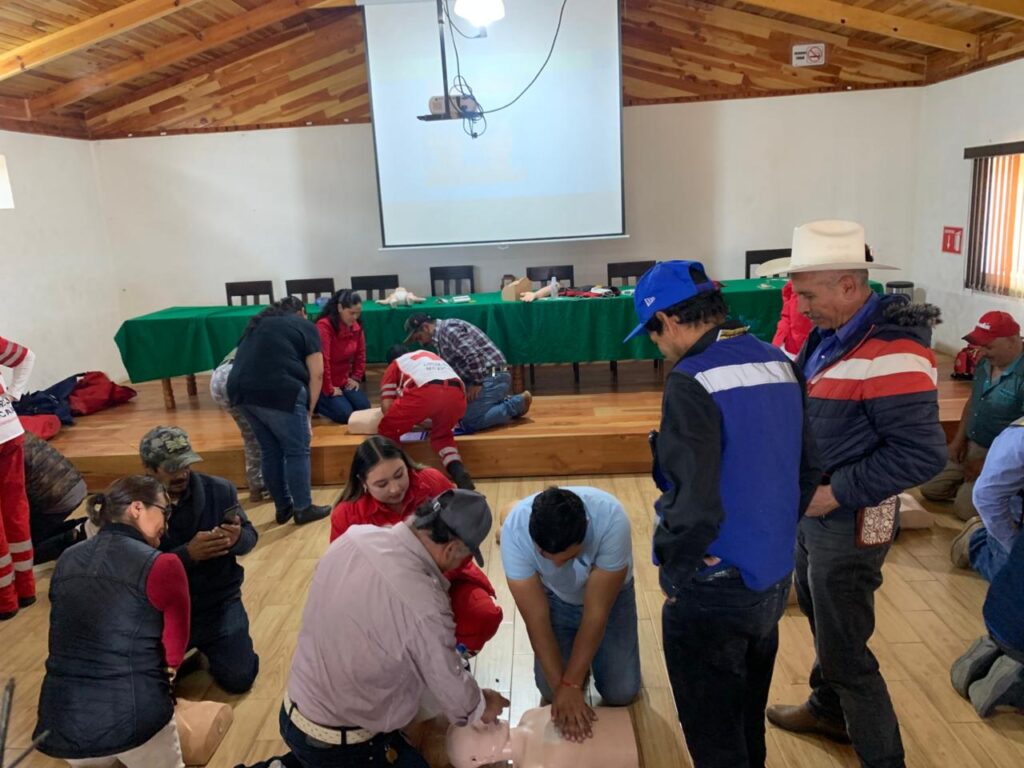 Capacitan a ejidatarios para salvar vidas en emergencias