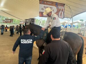 Con presencia policiaca las familias duranguenses viven la feria
