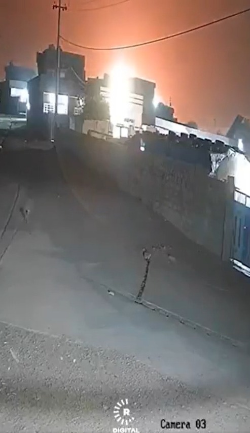Vídeos, reportan explosiones en dos ciudades iraquíes