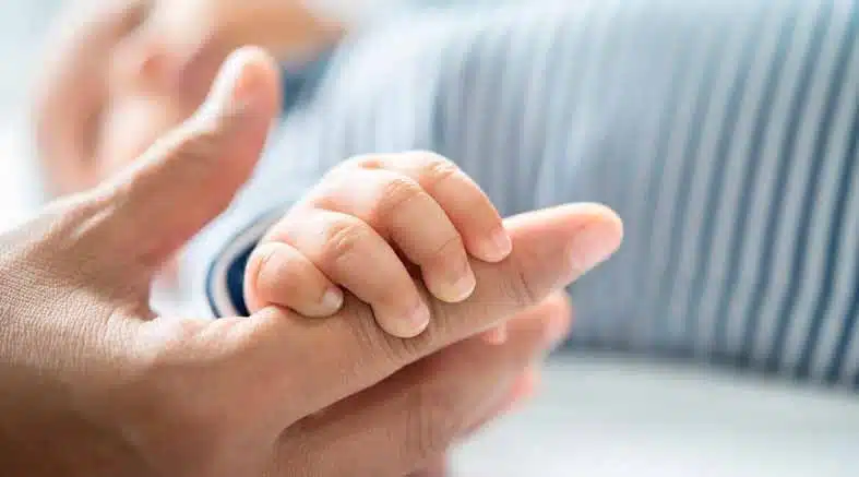PVEM propone prisión para quienes atribuyan falsa paternidad a un hombre