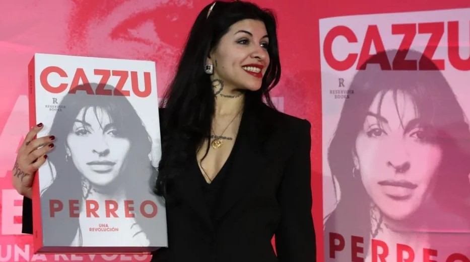 Cazzu presenta su libro ‘Perreo, Una Revolución’ en México