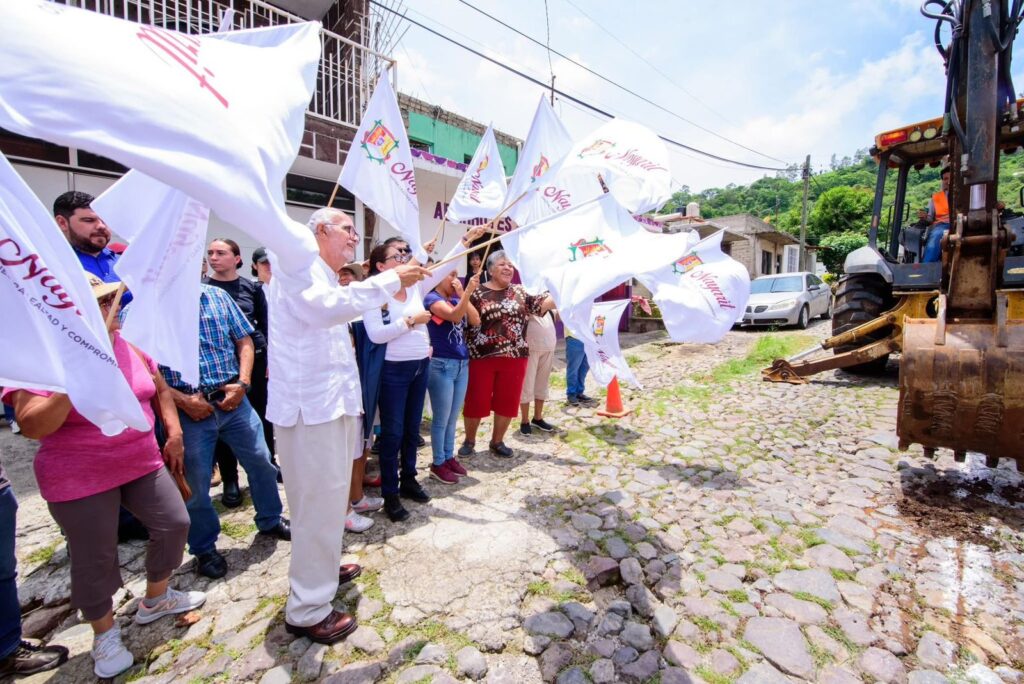 Gobierno de Miguel Ángel Navarro Quintero inicia rehabilitación de vialidad en la colonia Reforma