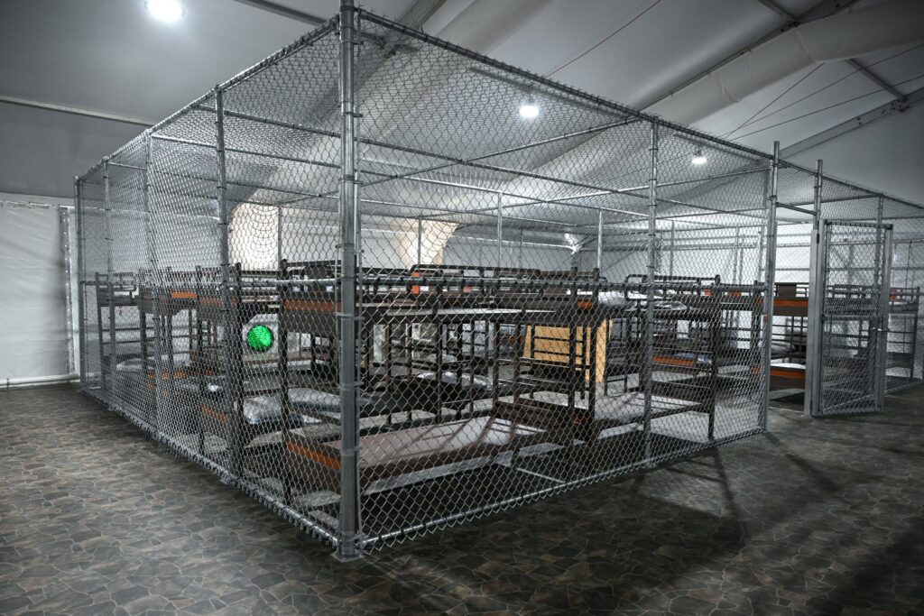 Florida anuncia su segundo centro de detención para migrantes tras «Alligator Alcatraz»