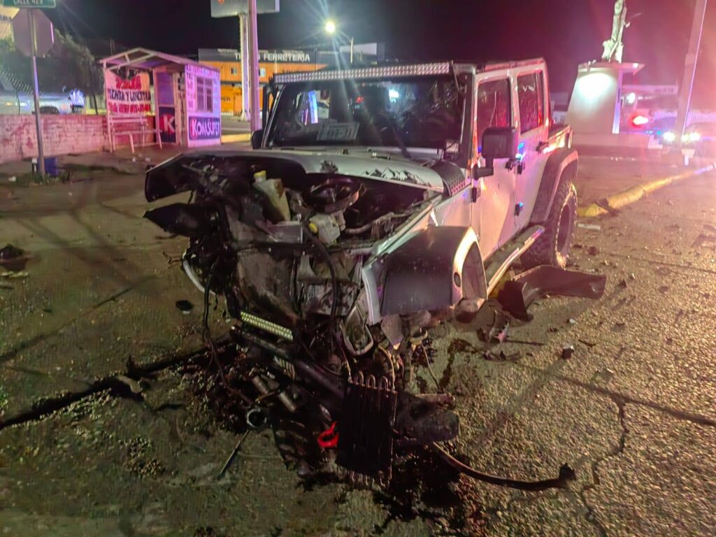 Seis lesionados deja fuerte choque durante la madrugada en el Fernando Baeza y Faisanes