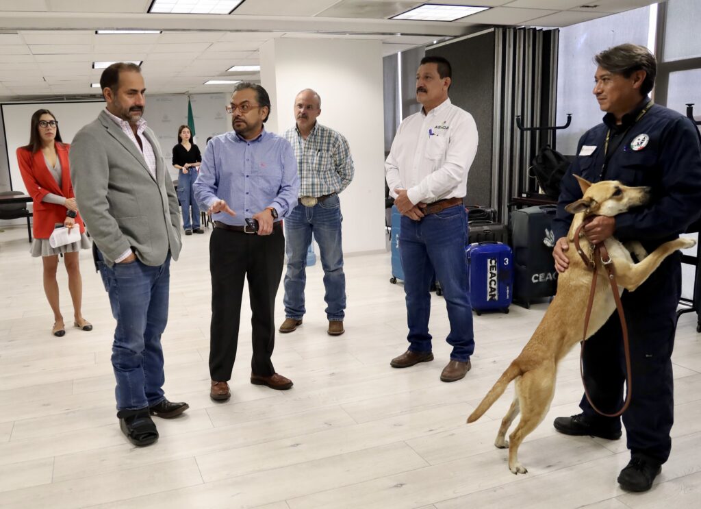 Jalisco incorpora binomios caninos para detectar gusano barrenador del ganado