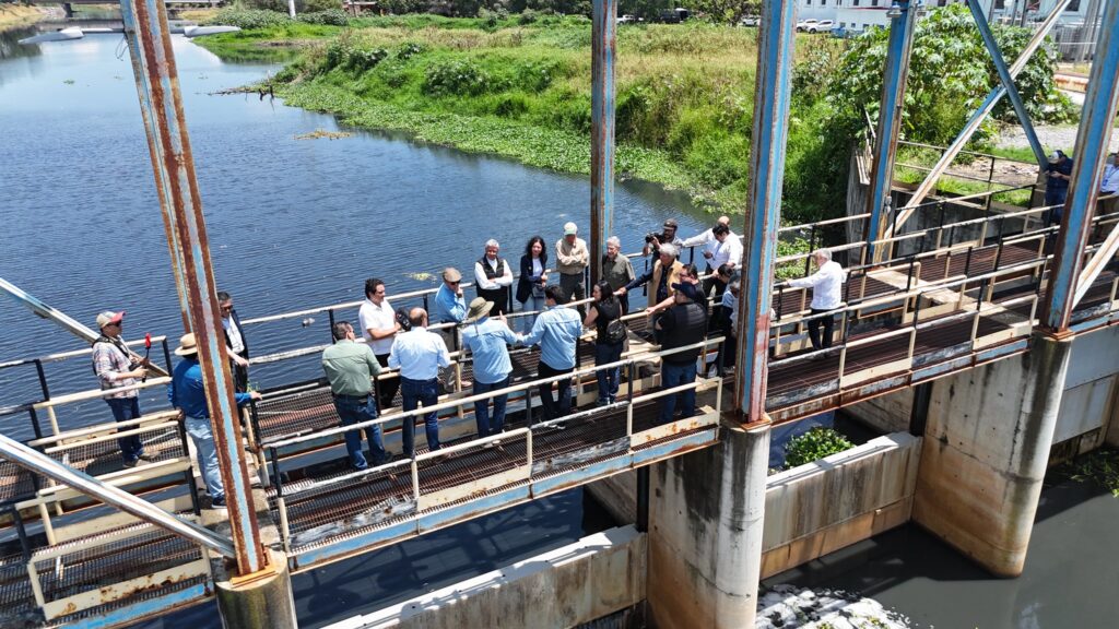 Recorren  sistema antiguo de agua en Jalisco para impulsar nuevo acueducto Chapala-Guadalajara