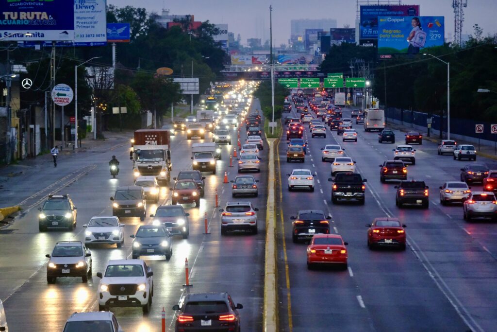 Operativo Contraflujo en López Mateos  agiliza traslados desde el sur del AMG