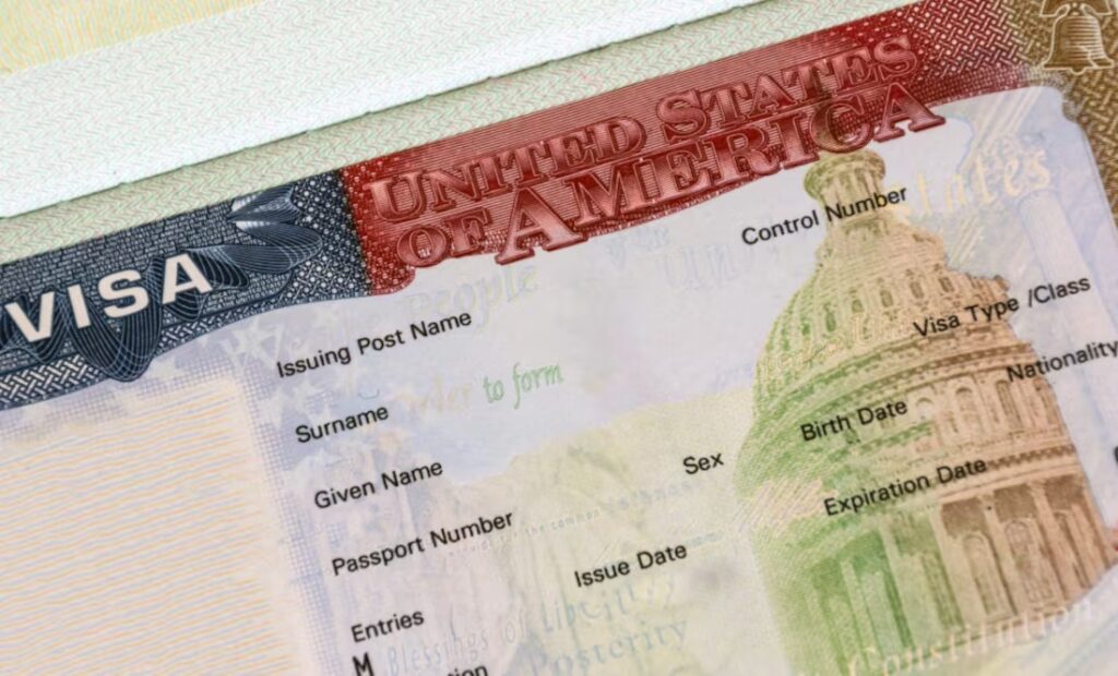 Estados Unidos planea reducir la duración de visas para estudiantes y periodistas
