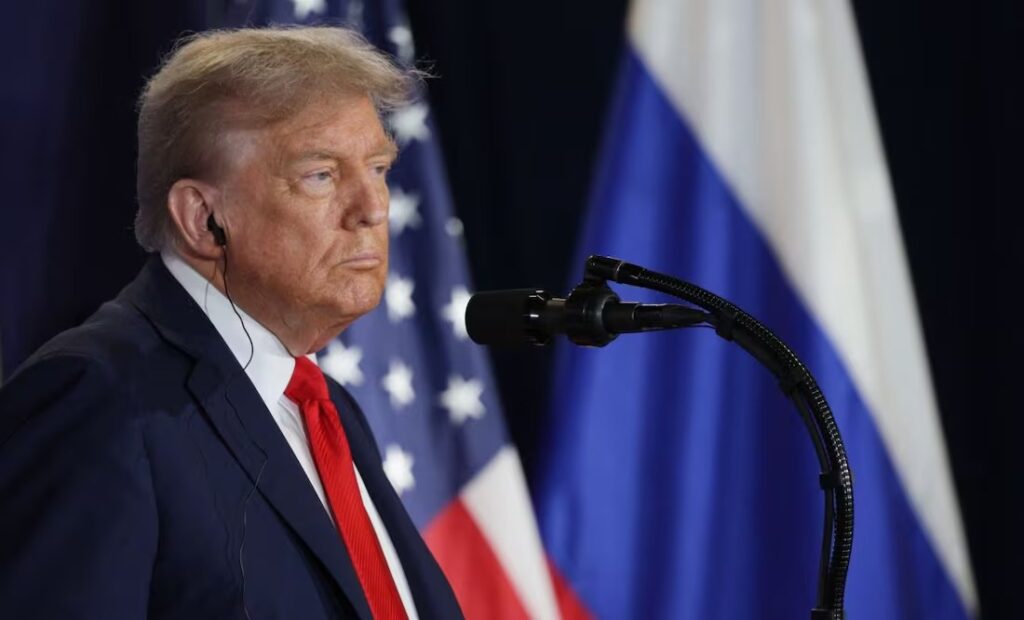Trump no está «contento» pero «tampoco sorprendido» por ataques rusos a Kiev