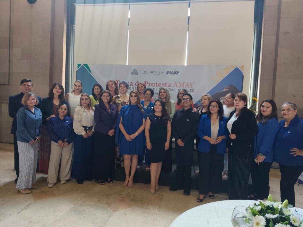 Ana Karina Morales González asume la presidencia de AMAV Durango