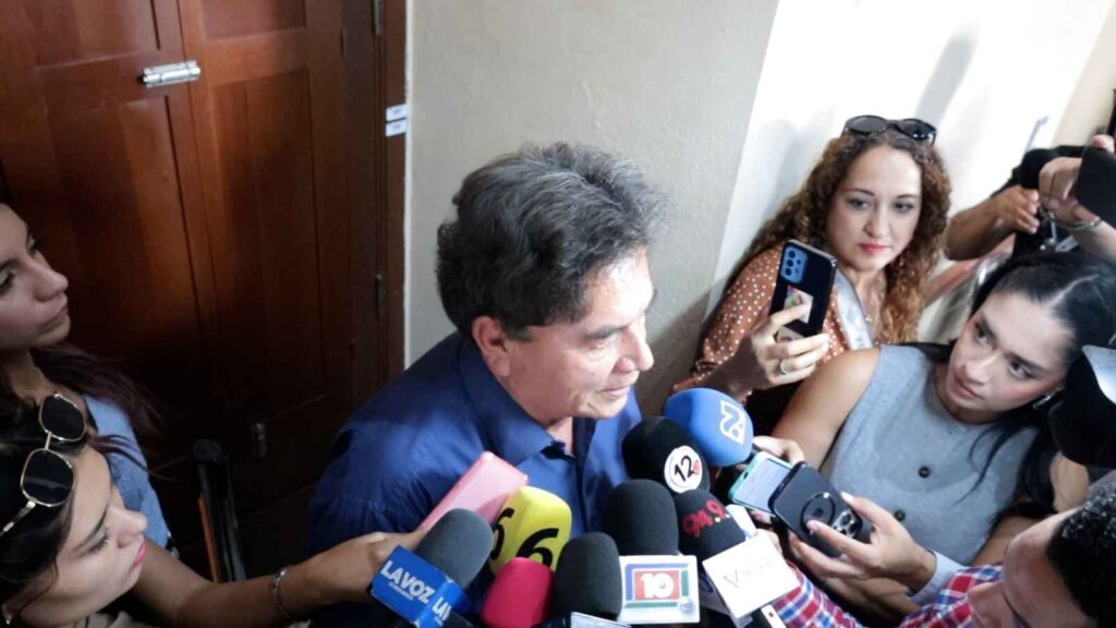 Diariamente se reciben alrededor de 8 reportes por baches en la capital