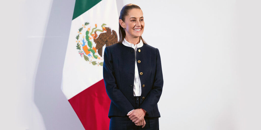Sheinbaum mantiene aprobación del 70% rumbo a su Primer Informe, según encuesta