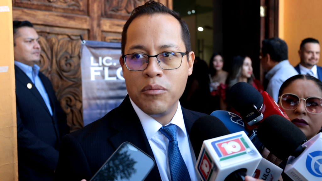Reforzar la asesoría legal en temas clave: Fermín Flores