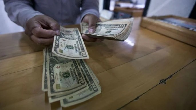Prevén que remesas a México disminuirán en 2025