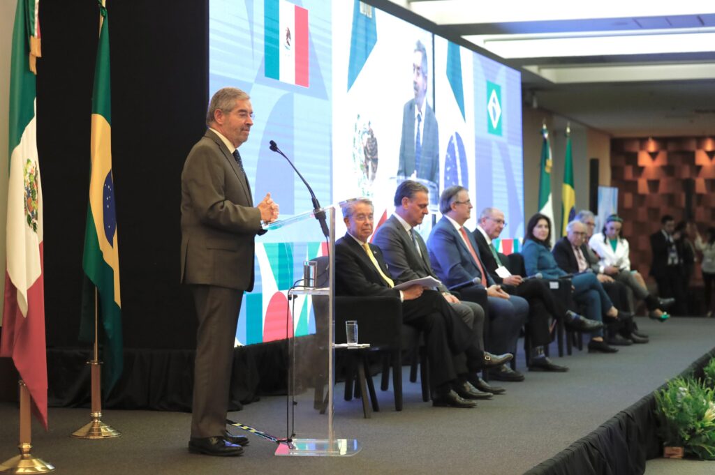 De la Fuente clausura foro empresarial México-Brasil con más de 350 participantes